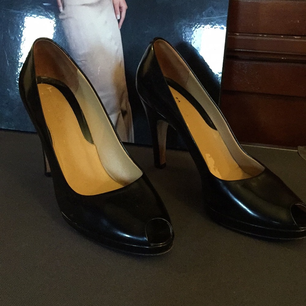 MADE IN ITALY PEEP TOE PUMPS, BLACK